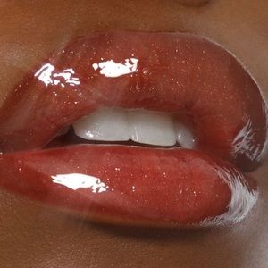 Meet your Posher, Najma